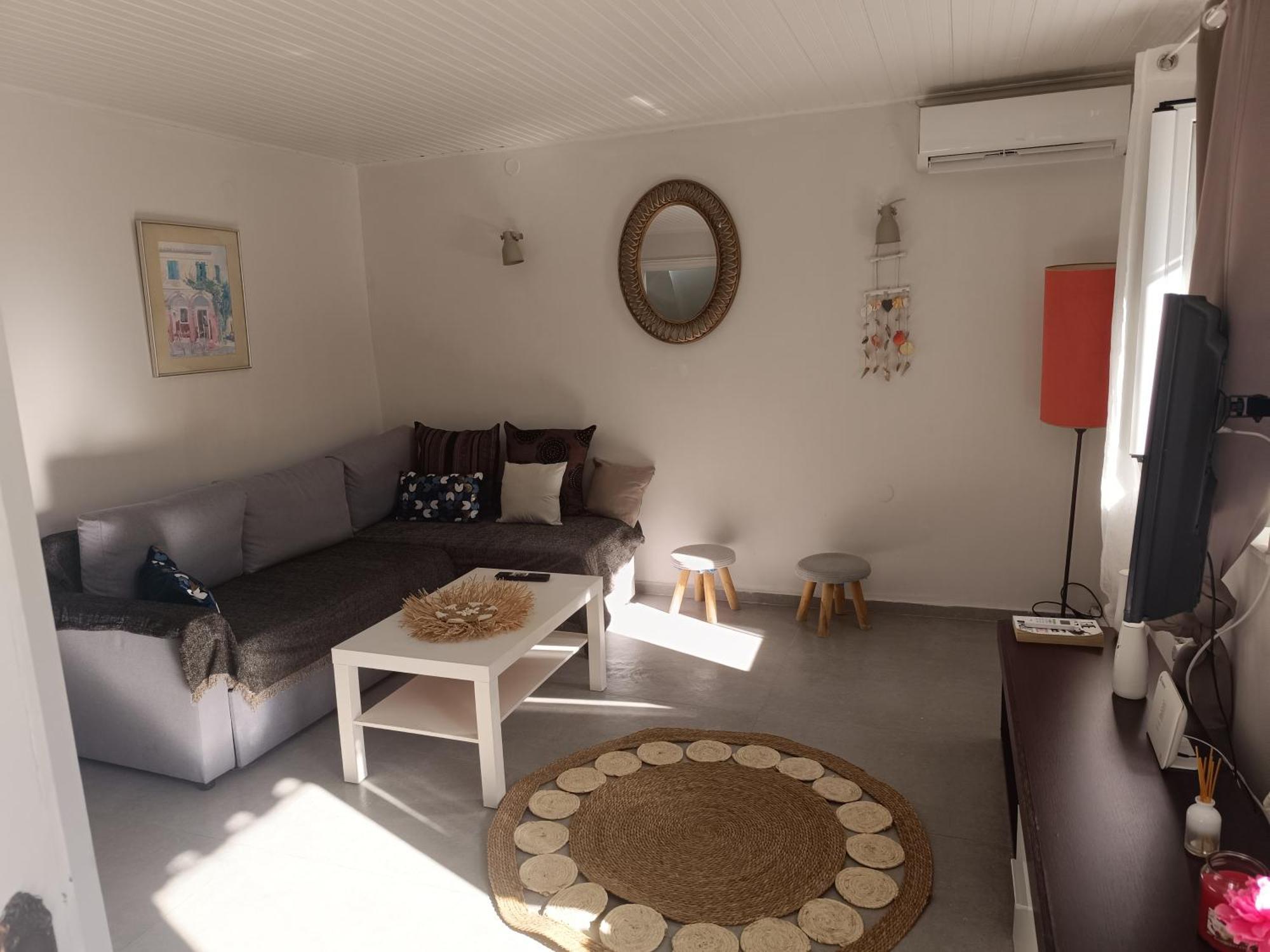 Garden Home Гайос Екстериор снимка