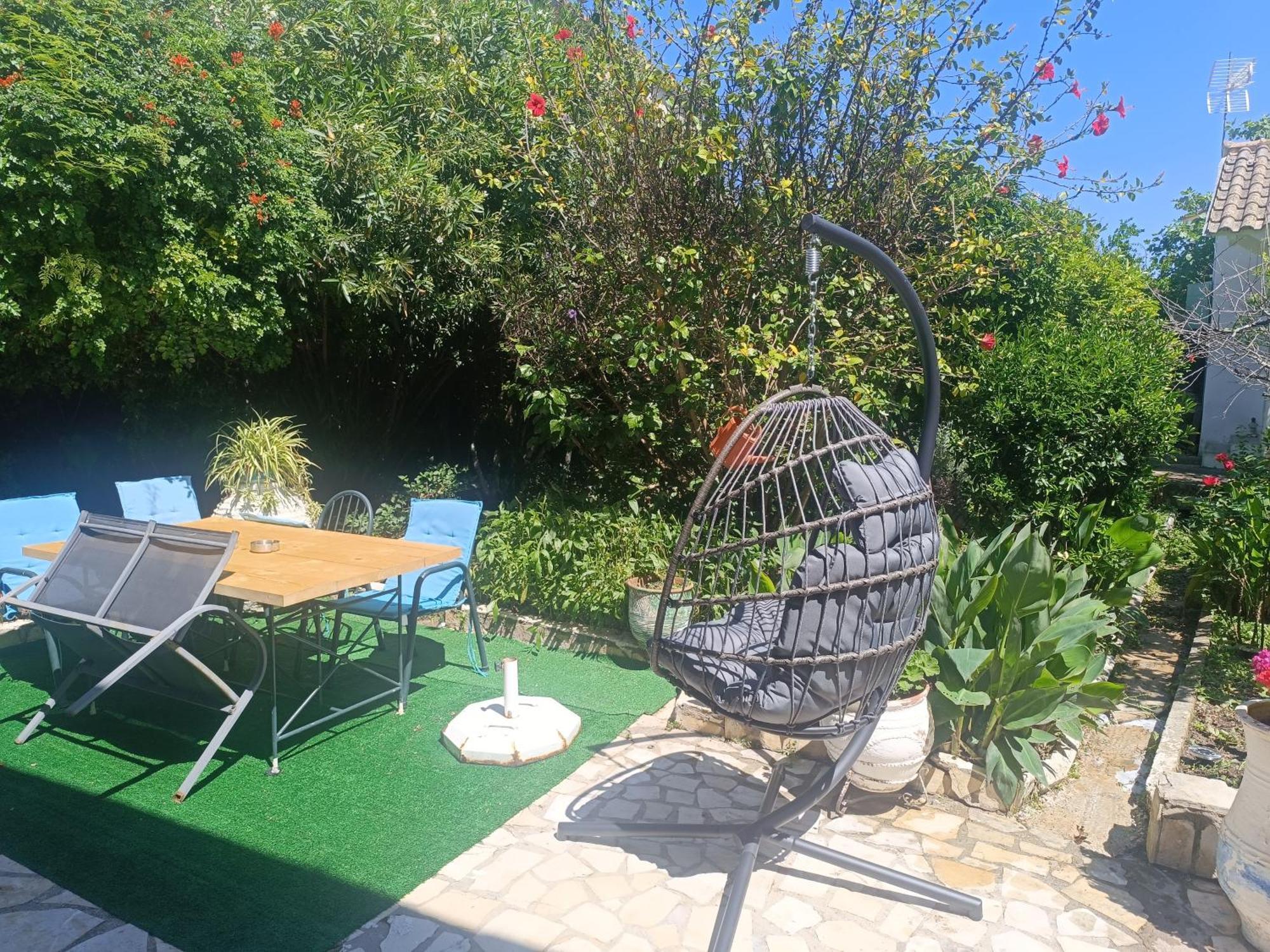 Garden Home Гайос Екстериор снимка
